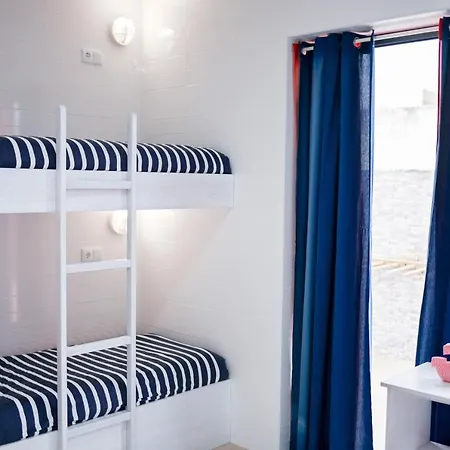 Ferrel Surf House *