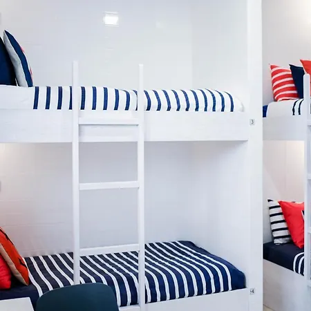 Vandrerhjem Ferrel Surf House *